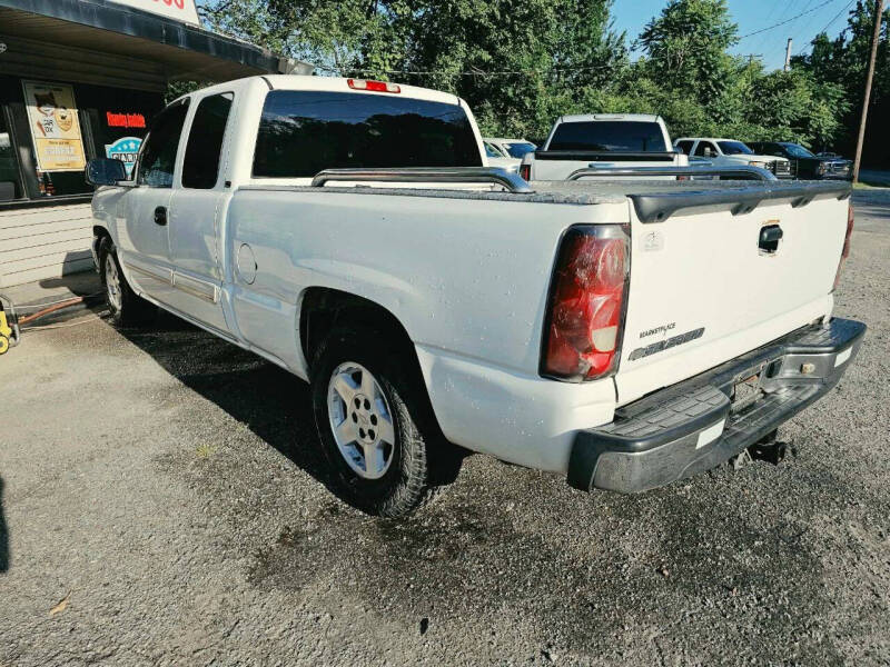 chevrolet silverado 1500 2006 1GCEC19ZX6Z295617 image chevrolet silverado 1500 2006 1GCEC19ZX6Z295617 image